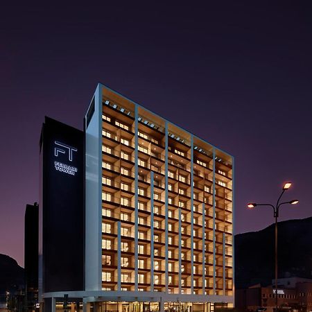 Aparthotel Ferrari Tower Bolzano Esterno foto
